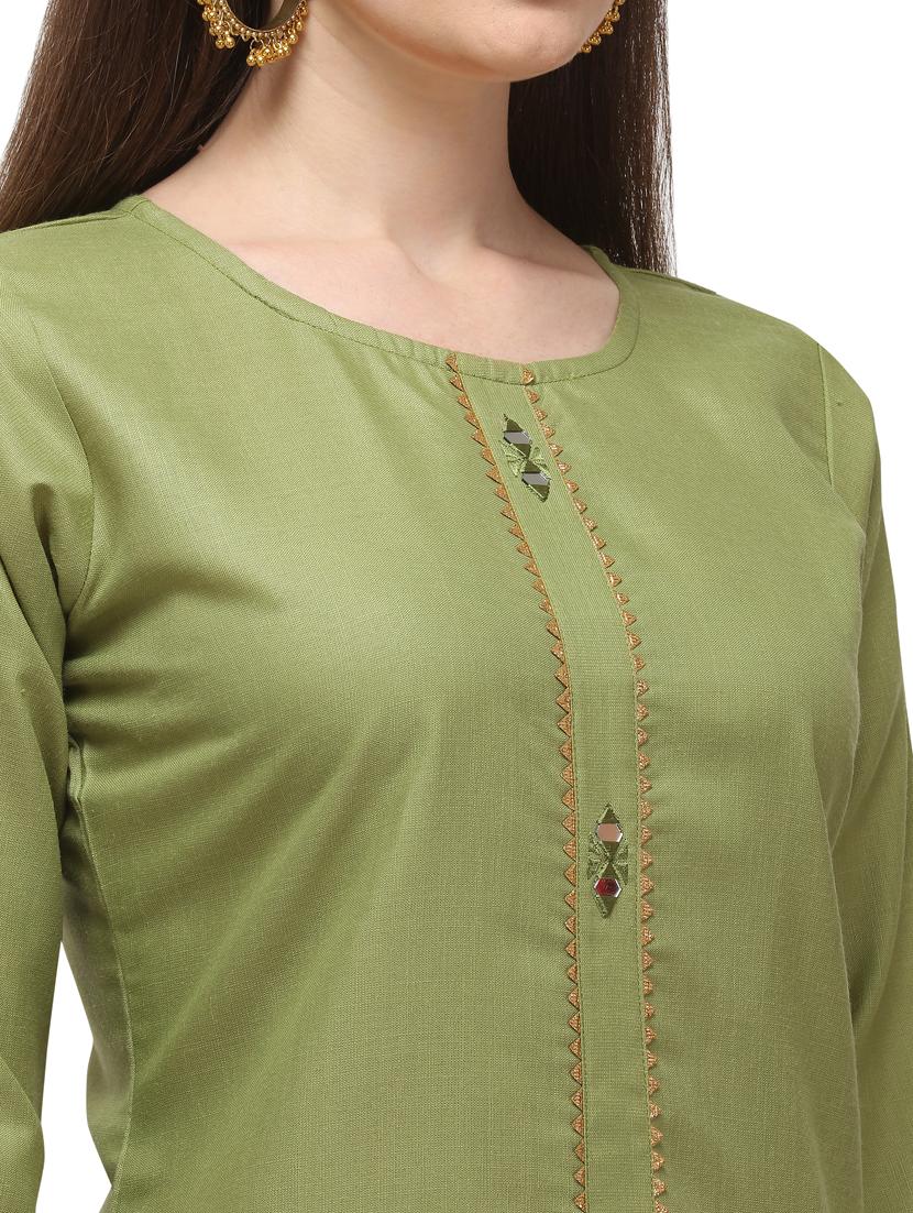solid straight kurta - 17535421 - Zoom Image - 4