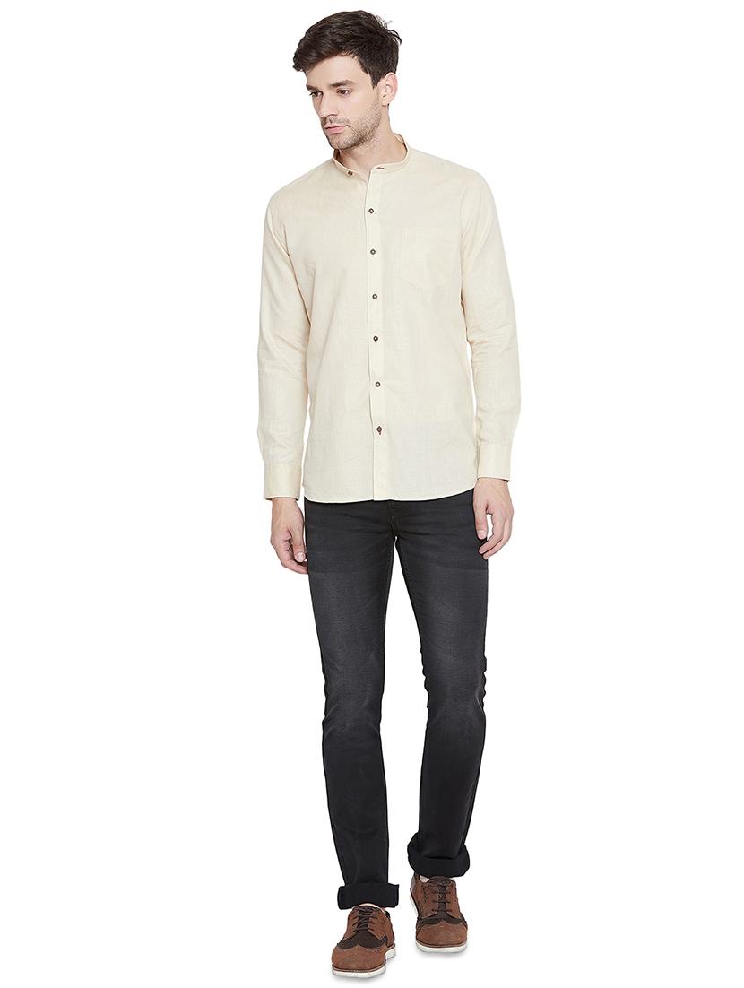 off white solid casual shirt - 17535744 - Zoom Image - 4
