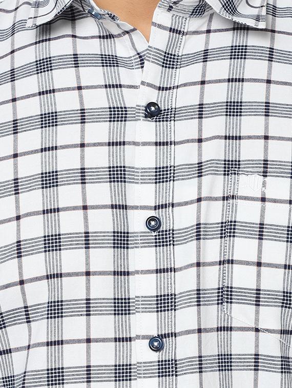 white checkered casual shirt - 17535755 - Zoom Image - 5