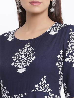 navy blue rayon fit & flare dress - 17535995 - Standard Image - 4