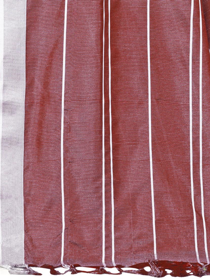 checkered plain saree with blouse - 17536185 - Zoom Image - 4