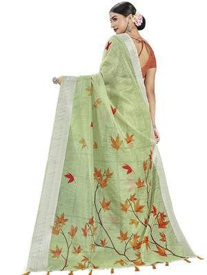 floral plain saree with blouse - 17536211 - Standard Image - 2