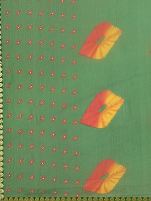 bandhani printed saree with blouse - 17539192 - Standard Image - 4