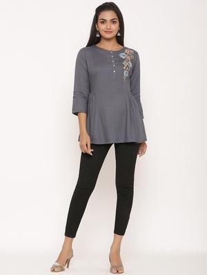 solid a-line kurti - 17539821 - Standard Image - 4