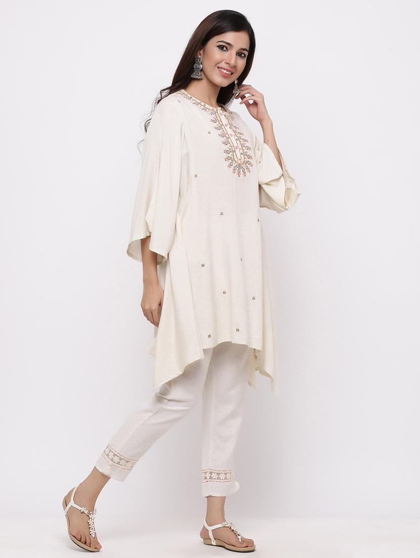 off-white asymmetric kurta - 17540192 - Zoom Image - 2