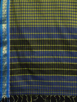 checkered maheshwari saree with blouse - 17540684 - Standard Image - 3
