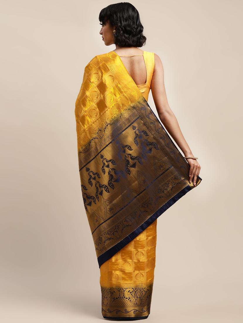 solid banarasi saree with blouse - 17541290 - Zoom Image - 2
