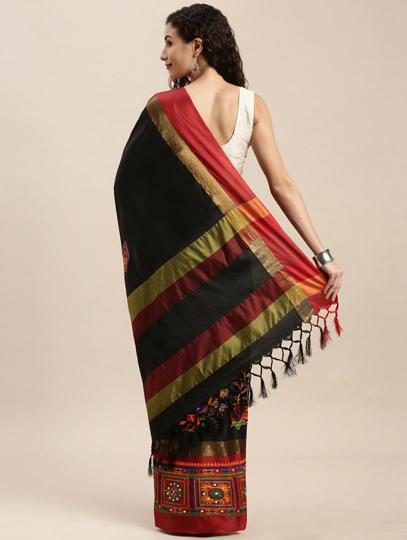bordered embroidered saree with blouse - 17541297 - Zoom Image - 2