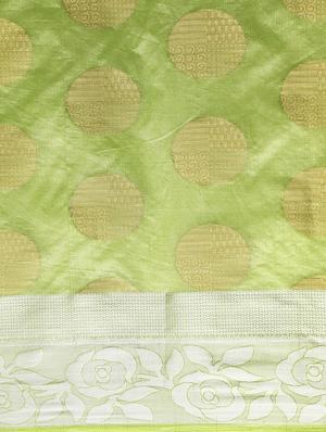 jacquard banarasi saree with blouse - 17541378 - Standard Image - 4