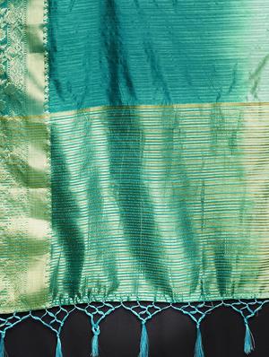 zari bordered printed saree with blouse - 17541379 - Standard Image - 5