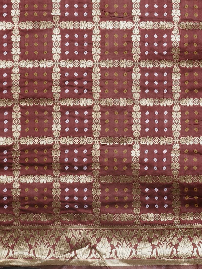 bandhani print banarasi saree with blouse - 17541388 - Zoom Image - 4