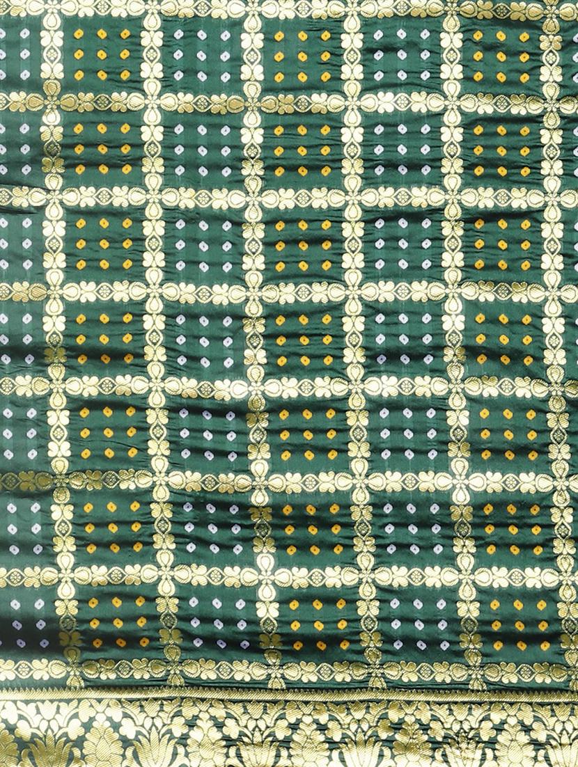 bandhani print banarasi saree with blouse - 17541389 - Zoom Image - 5
