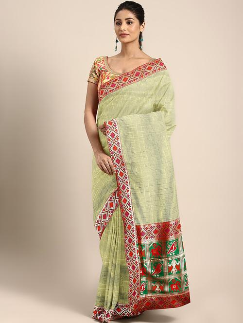 lace detailed checkered saree with blouse - 17541415 - Standard Image - 1