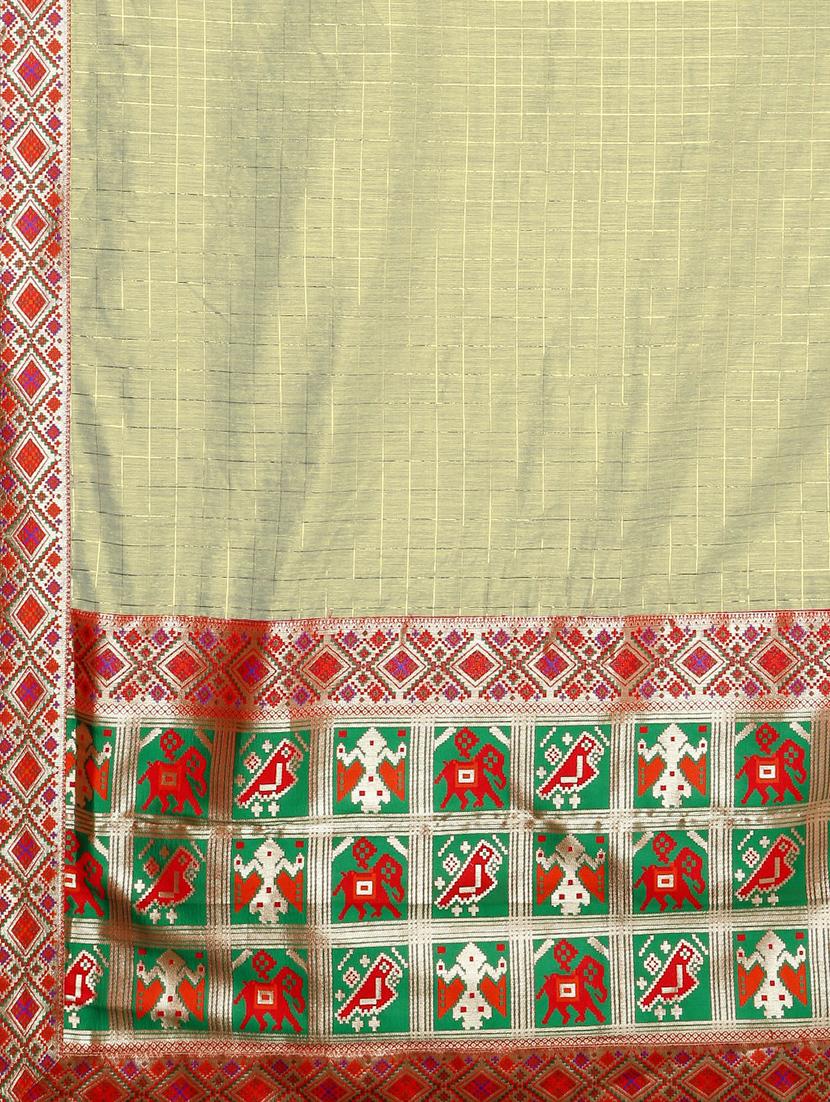 lace detailed checkered saree with blouse - 17541415 - Zoom Image - 4