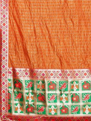 lace detailed checkered saree with blouse - 17541417 - Standard Image - 5