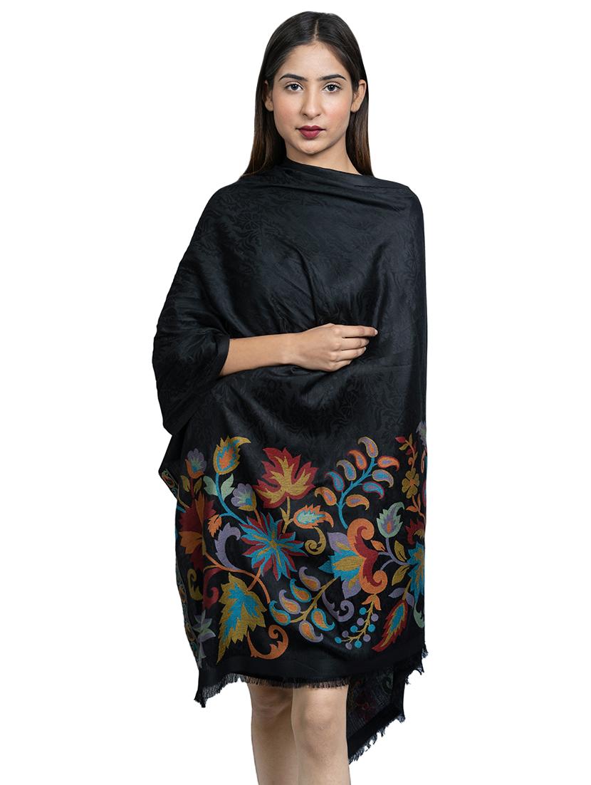black wool shawl - 17542241 - Zoom Image - 1