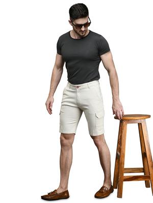 off white solid bermuda shorts - 17542389 - Standard Image - 4