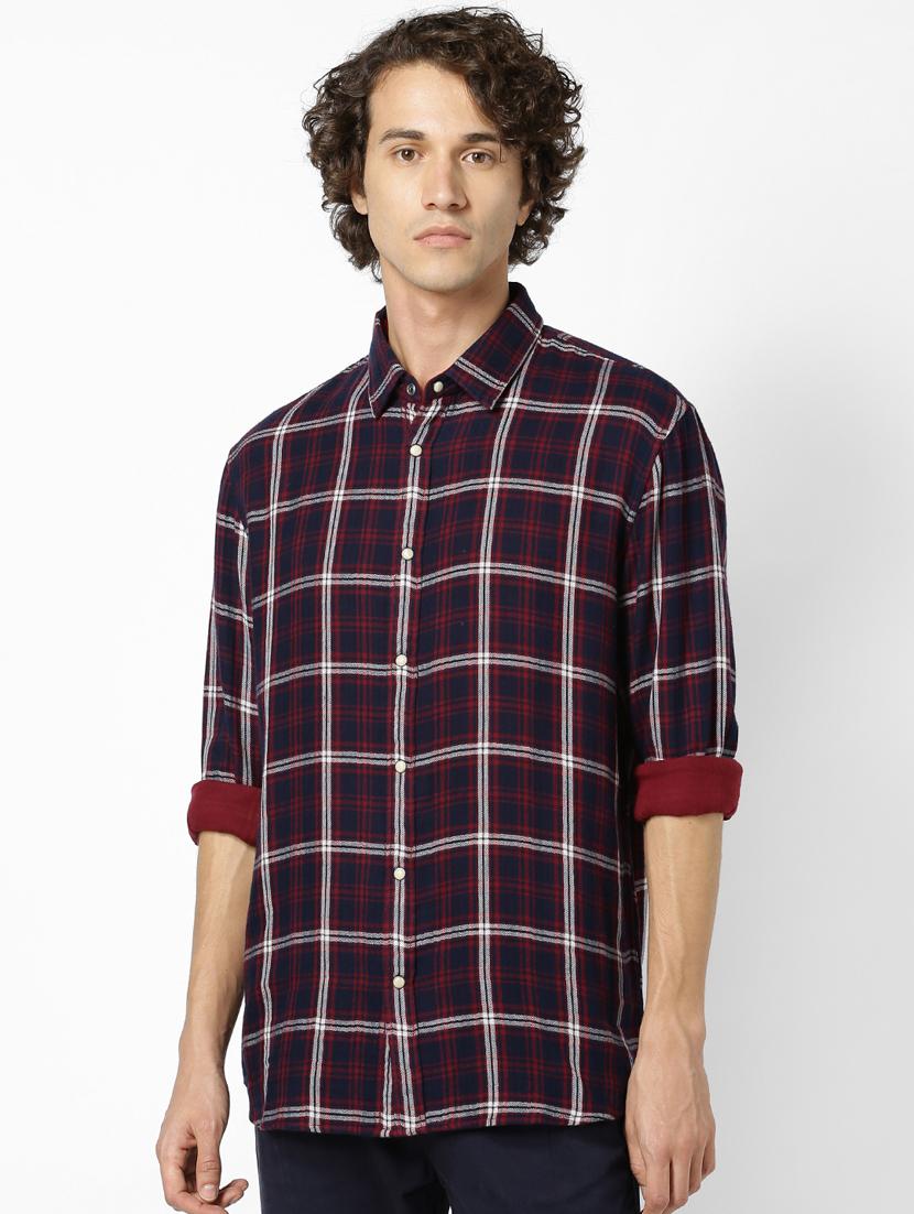 red checkered casual shirt - 17542561 - Zoom Image - 1