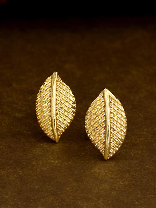 gold metal studs earring - 17542760 - Standard Image - 1