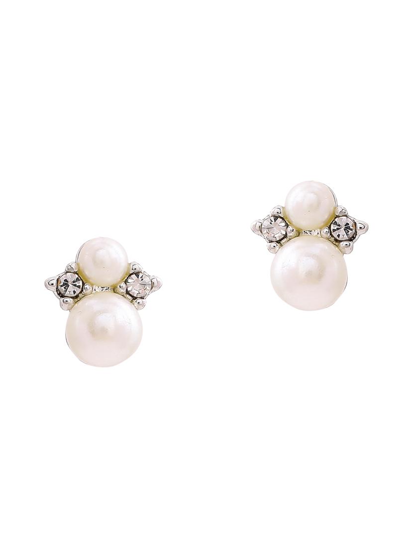 white metal studs earring - 17542769 - Zoom Image - 2
