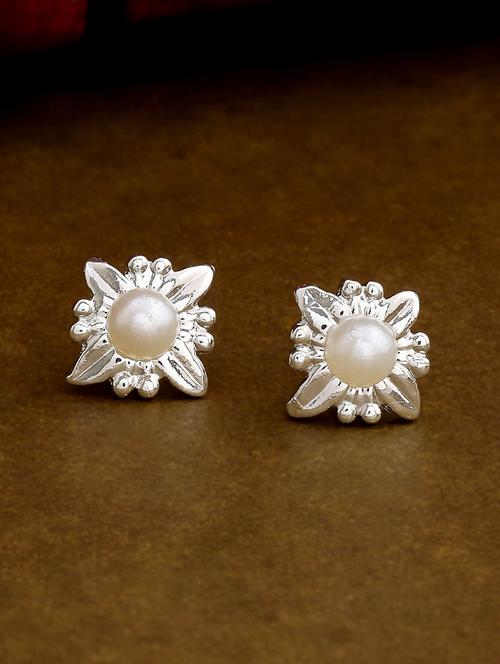 silver metal studs earring - 17542840 - Standard Image - 1