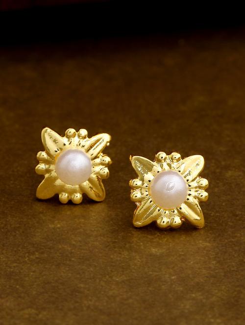 gold metal studs earring - 17542841 - Standard Image - 1