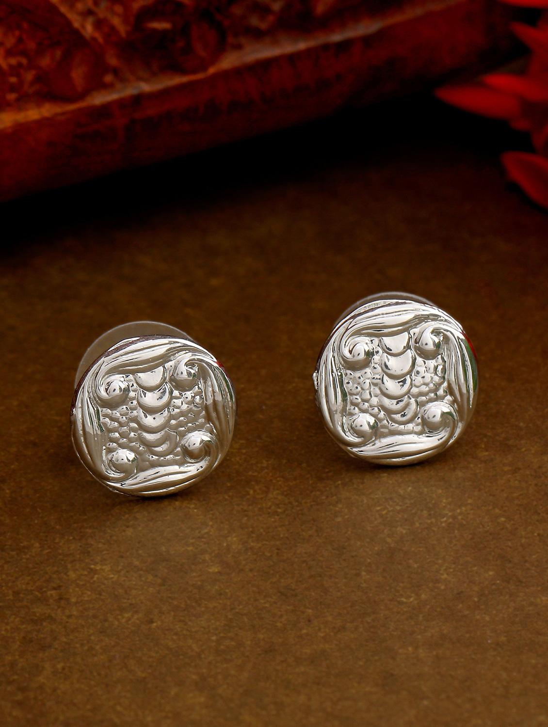 white metal studs earring - 17542847 - Zoom Image - 1