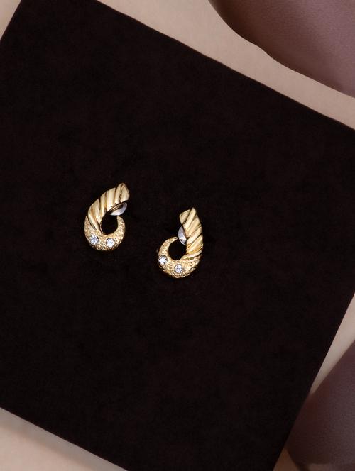 gold metal studs earring - 17542923 - Standard Image - 1