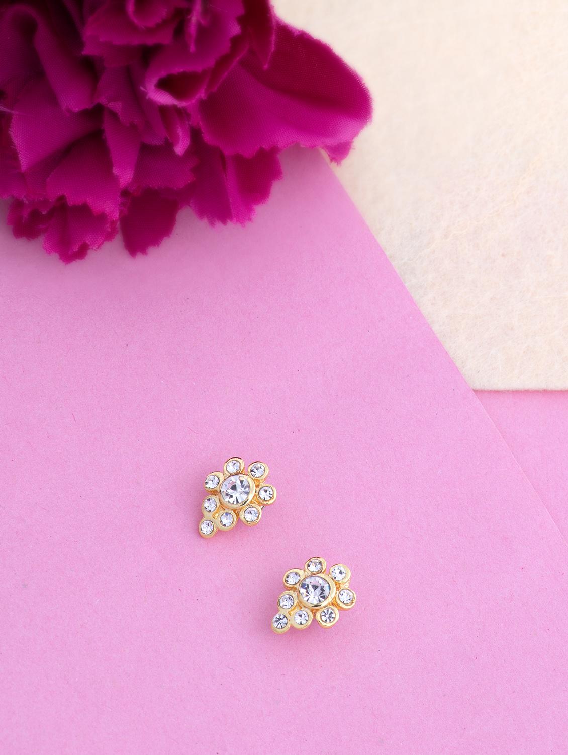gold metal studs earring - 17542985 - Zoom Image - 1