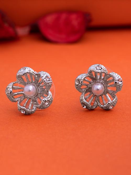 red metal studs earring - 17542999 - Standard Image - 1