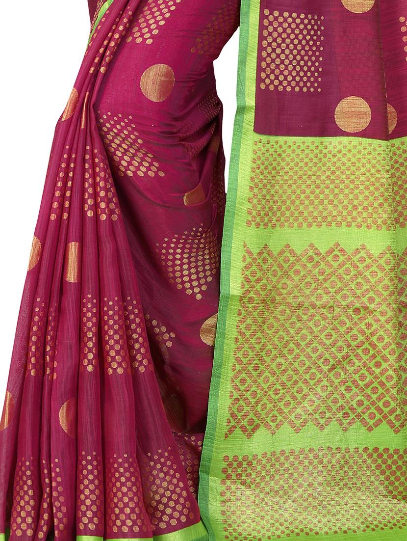 maroon printed saree with blouse - 17543197 - Zoom Image - 2