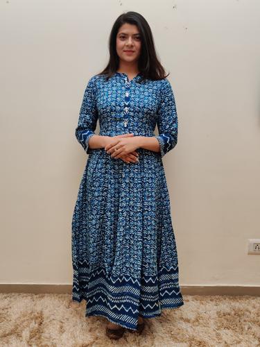 long printed ethnic dress - 17543344 - Very Small Image - 1