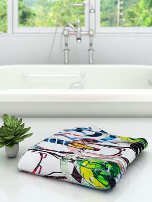 athom trendz marvel avengers large bath towel 300 gsm 75x150 cm - 17544082 - Standard Image - 2