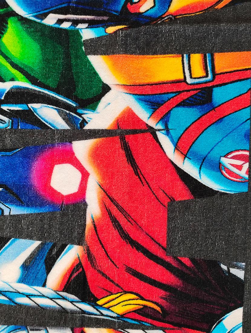 athom trendz marvel avengers large bath towel 300 gsm 75x150 cm - 17544085 - Zoom Image - 5