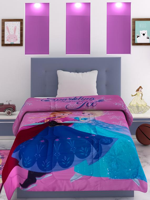 athom trendz disney frozen kids comforter 300 gsm 135x220 cm - 17544179 - Zoom Image - 2