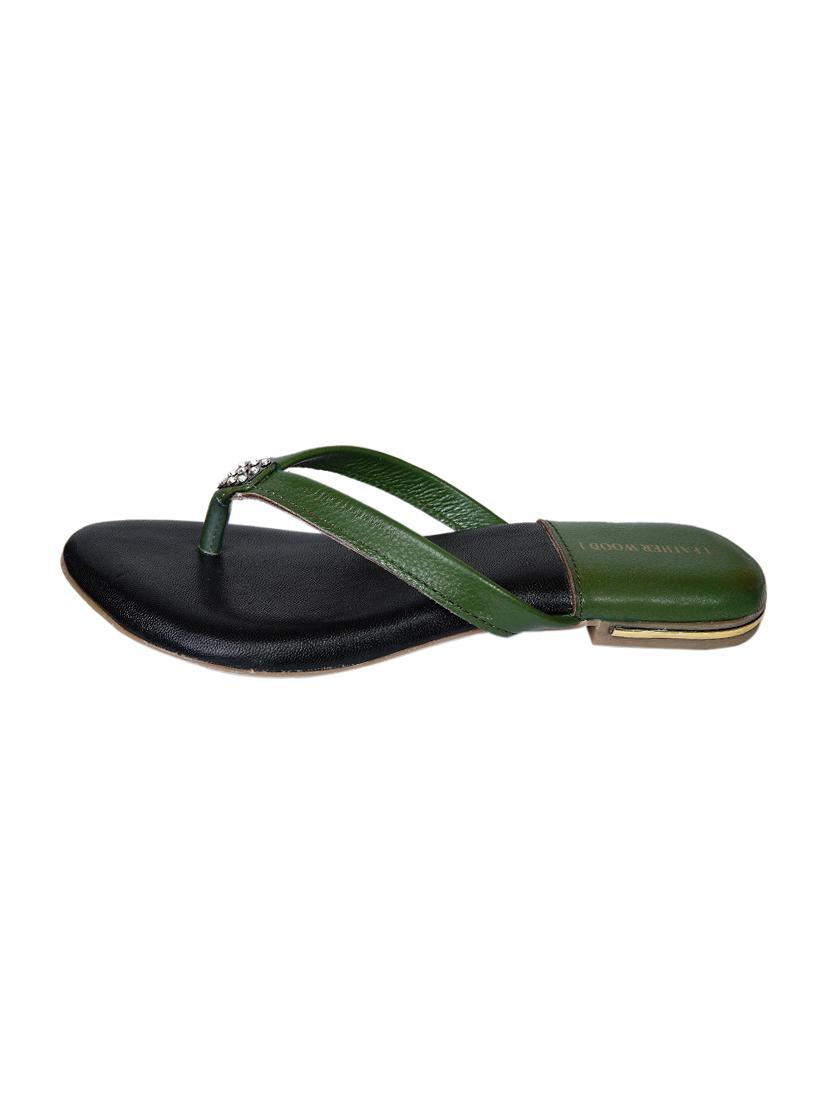 green leather toe separator sandals - 17544691 - Zoom Image - 2