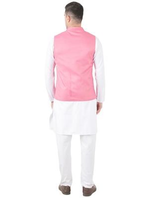 white solid kurta pyjama set with pink solid nehru jacket - 17545608 - Standard Image - 3