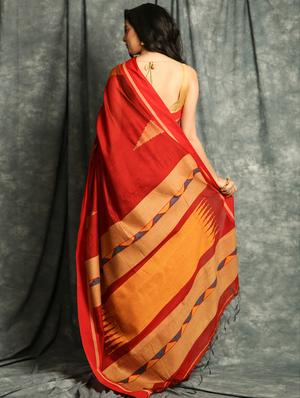 maroon handloom saree with blouse - 17546973 - Standard Image - 2