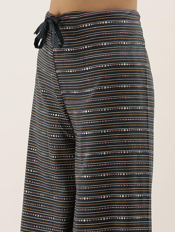 printed unstitched suit - 17548839 - Zoom Image - 5