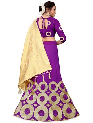 embroidered flared lehenga - 17548859 - Standard Image - 3