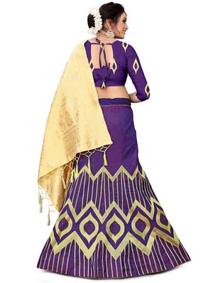 embroidered flared lehenga - 17548865 - Standard Image - 3