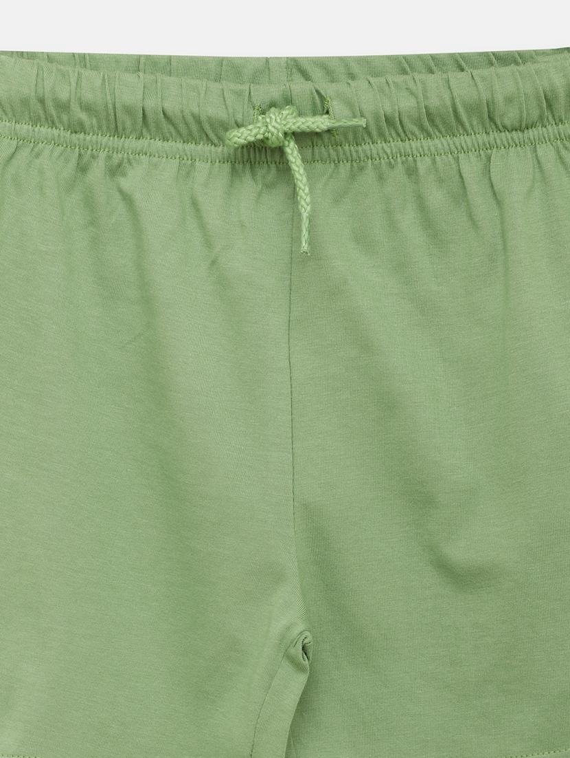 green cotton shorts & three fourth - 17548911 - Zoom Image - 3
