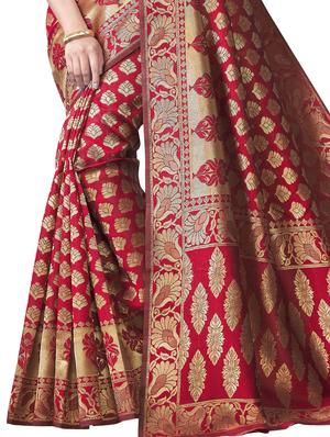 jacquard banarasi saree with blouse - 17549151 - Standard Image - 4