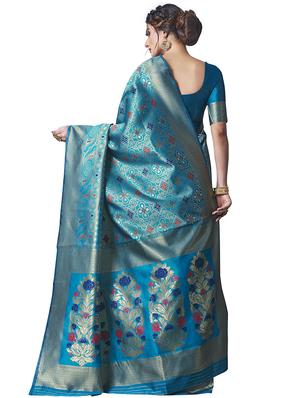 jacquard woven saree with blouse - 17549203 - Standard Image - 2