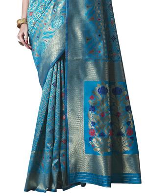 jacquard woven saree with blouse - 17549203 - Standard Image - 4