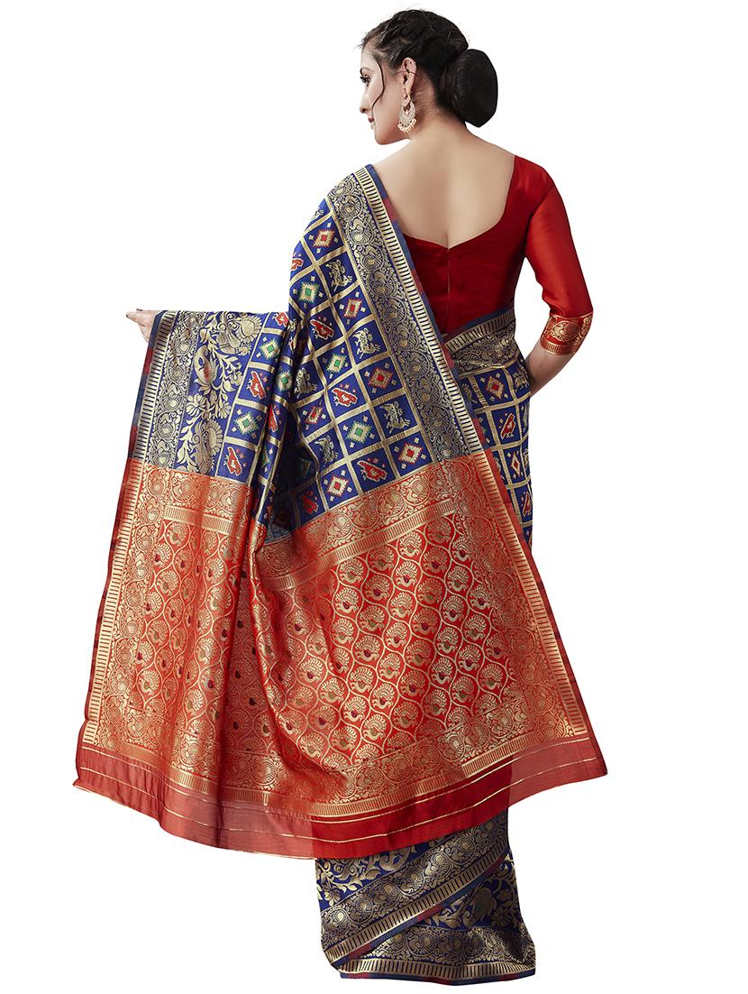 navy silk woven saree with blouse - 17549206 - Zoom Image - 2