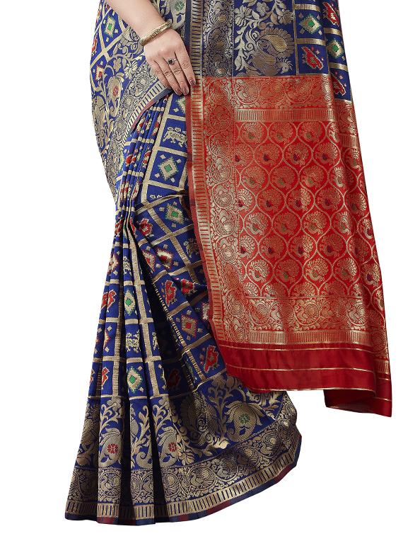 navy silk woven saree with blouse - 17549206 - Zoom Image - 4