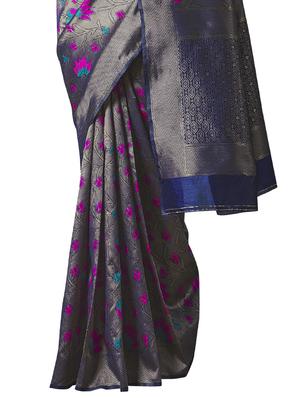 floral woven saree with blouse - 17549252 - Standard Image - 4