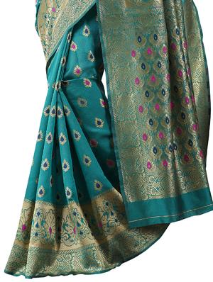jacquard woven saree with blouse - 17549260 - Standard Image - 4