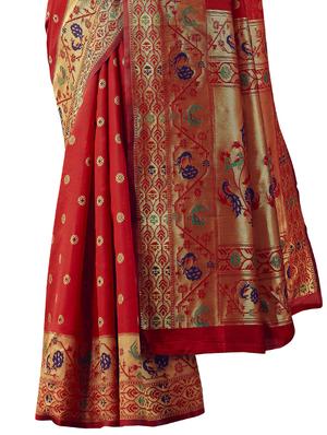 jacquard woven saree with blouse - 17549275 - Standard Image - 4